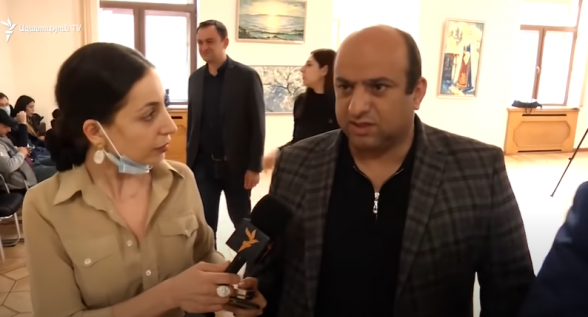 Չեմ հարվածում, գլխից քաշում եմ, որ Էդմոնը չհարվածի Սասունին. Վահե Ղալումյան (տեսանյութ)